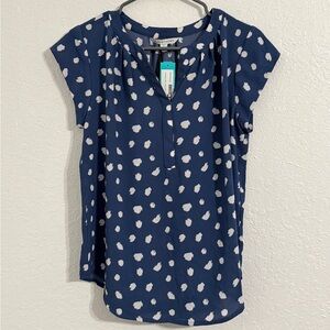 41 Hawthorn Women’s Split Neck Cap Sleeve Top Size Small Blue Geo Polka Dots NWT